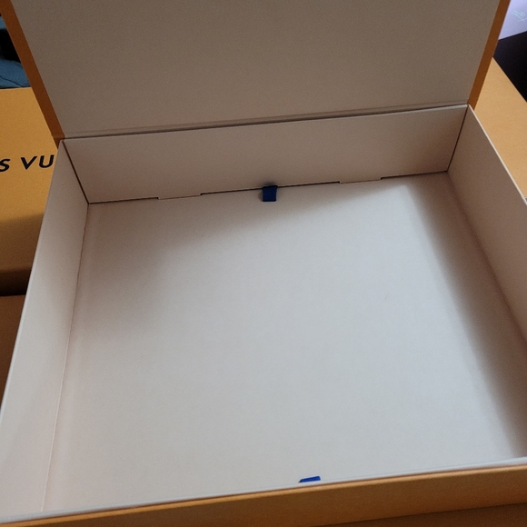 Louis Vuitton Boxes 5 pcs - Picture 3 of 10